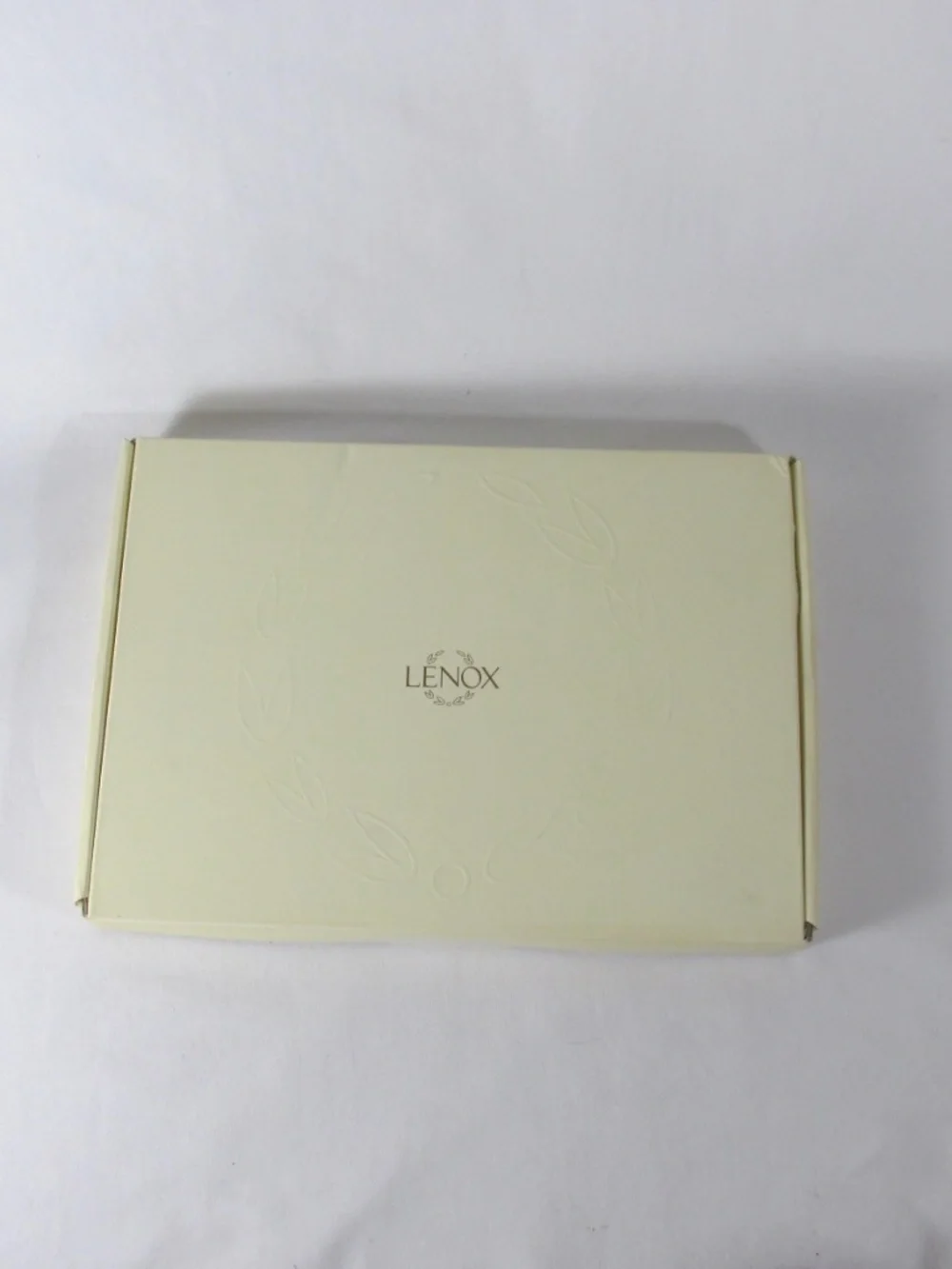 Lenox Fine Porcelain Butterfly Meadow Hors D'oeuvre Appetizer Dish Plate w/ Box